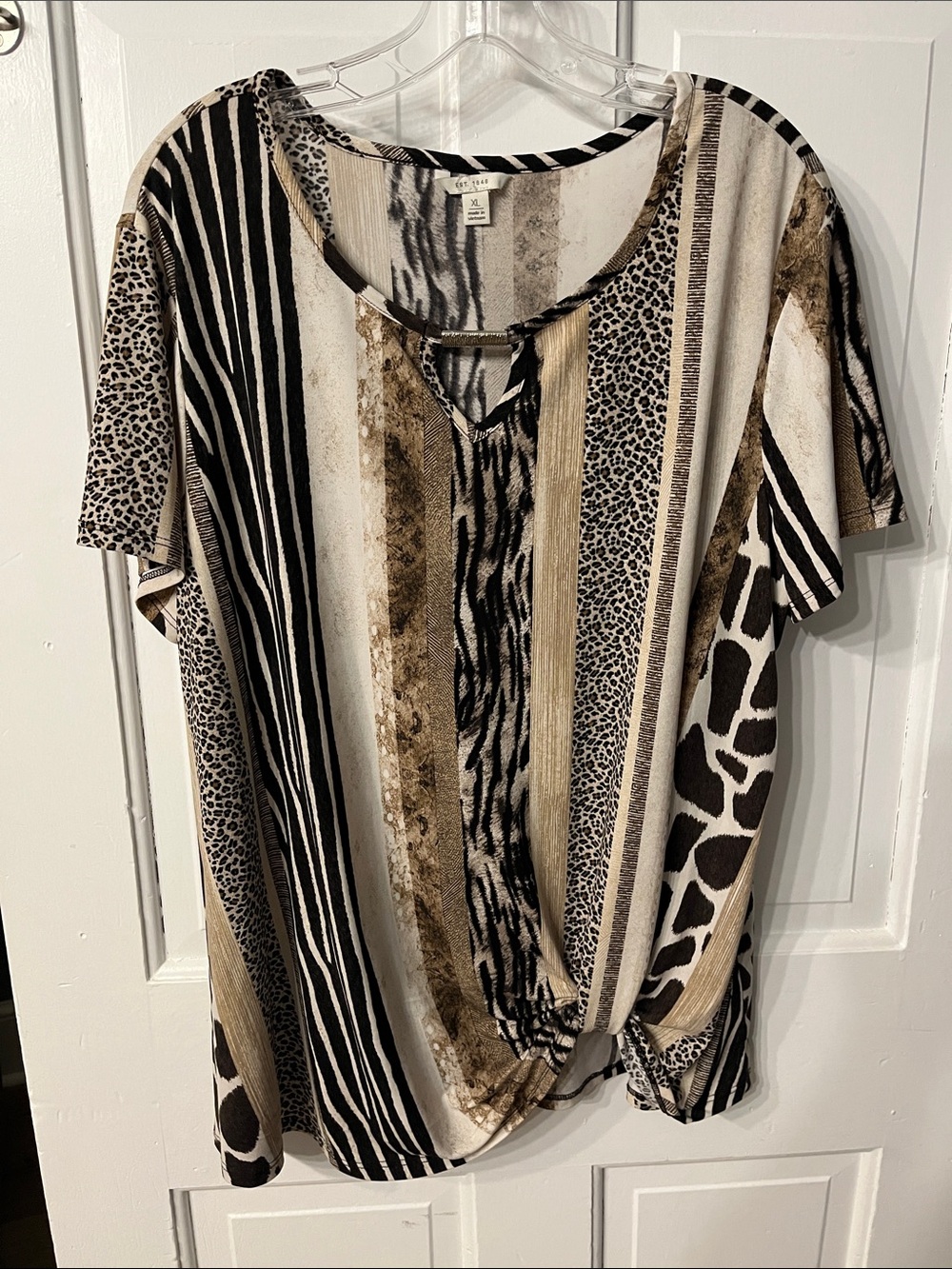 Mixed print top size XL tan brown cream